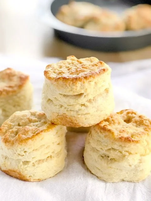 Easy Homemade Flakey Buttermilk Biscuits