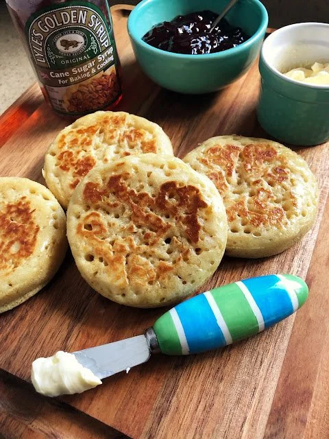 Homemade English Crumpets