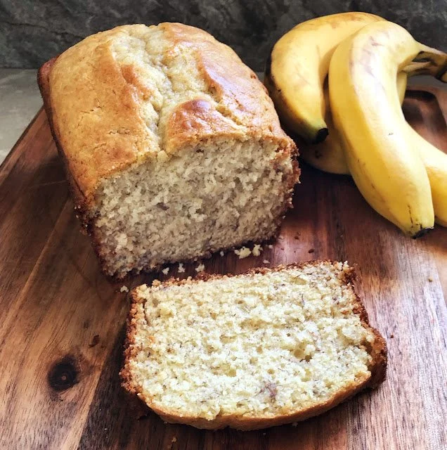 The Best Moist Banana Bread